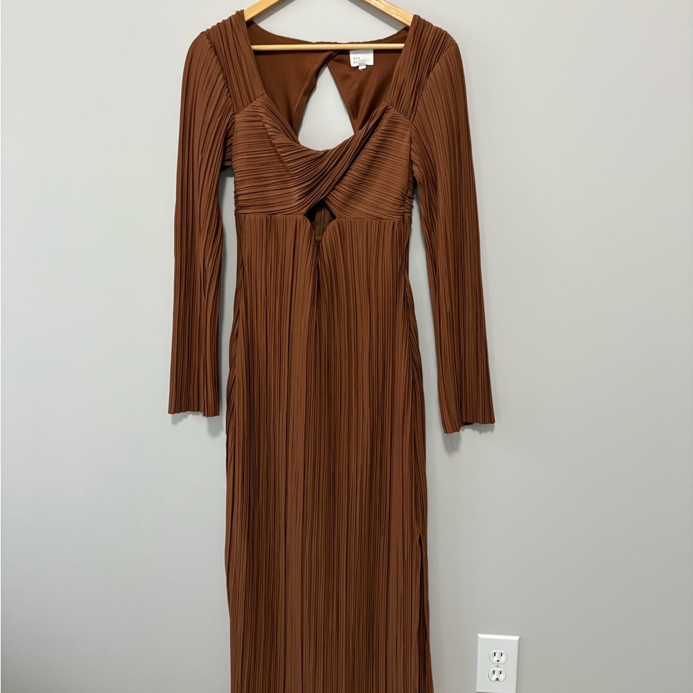 Dee Elly Brown Pleated Long Sleeve Glam Date Night Cut Out Dress Size Medium